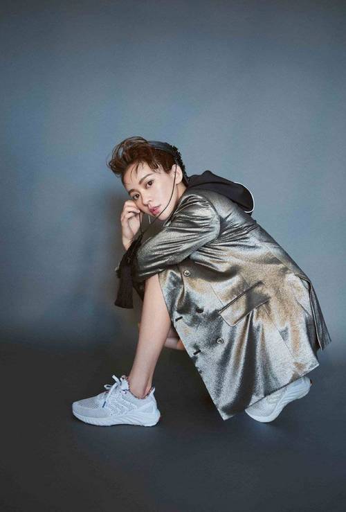 新澳门彩出码走势和陈意涵医美后脸歪了与陈意涵医美后脸歪了是真的吗